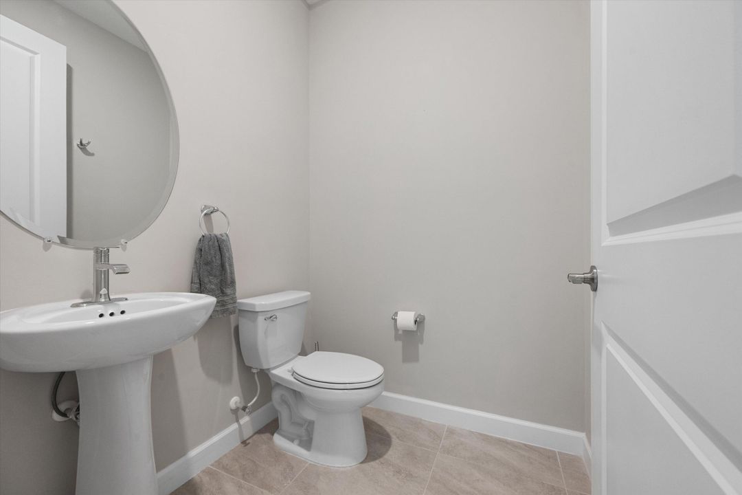 For Sale: $849,900 (5 beds, 3 baths, 3185 Square Feet)