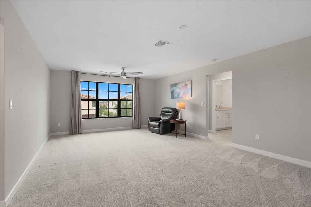 For Sale: $849,900 (5 beds, 3 baths, 3185 Square Feet)