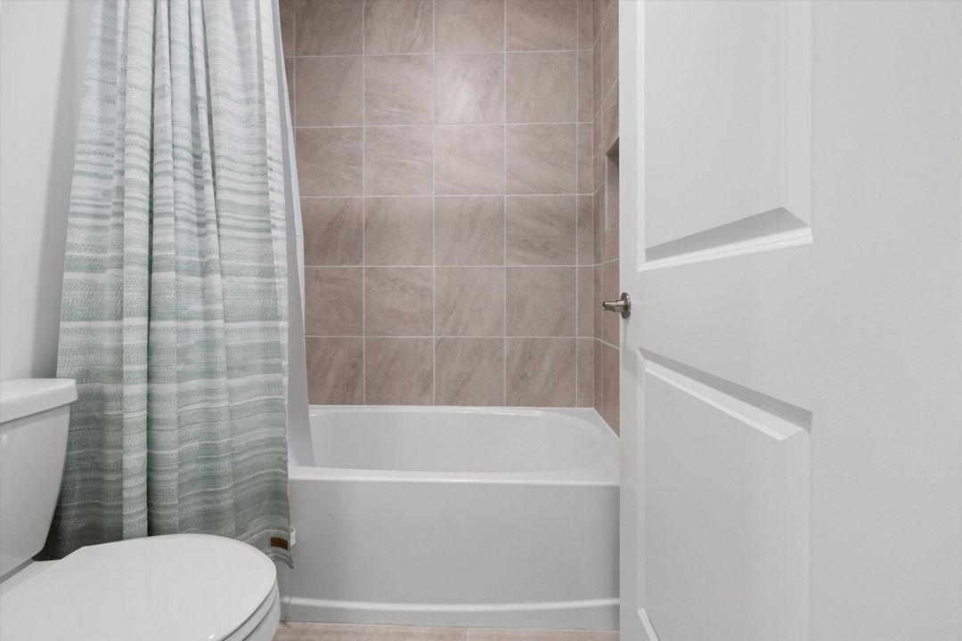 For Sale: $849,900 (5 beds, 3 baths, 3185 Square Feet)