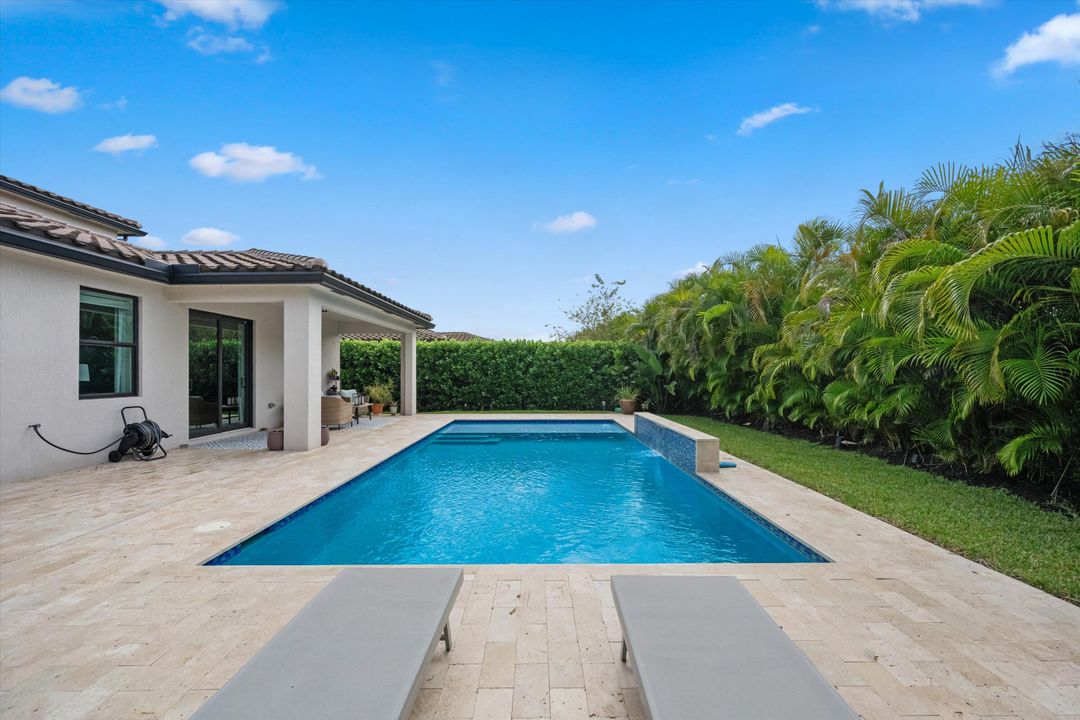 For Sale: $849,900 (5 beds, 3 baths, 3185 Square Feet)