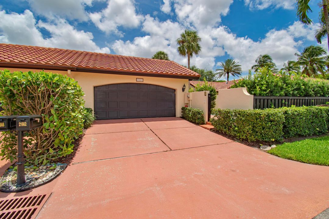 For Rent: $4,500 (3 beds, 2 baths, 1616 Square Feet)