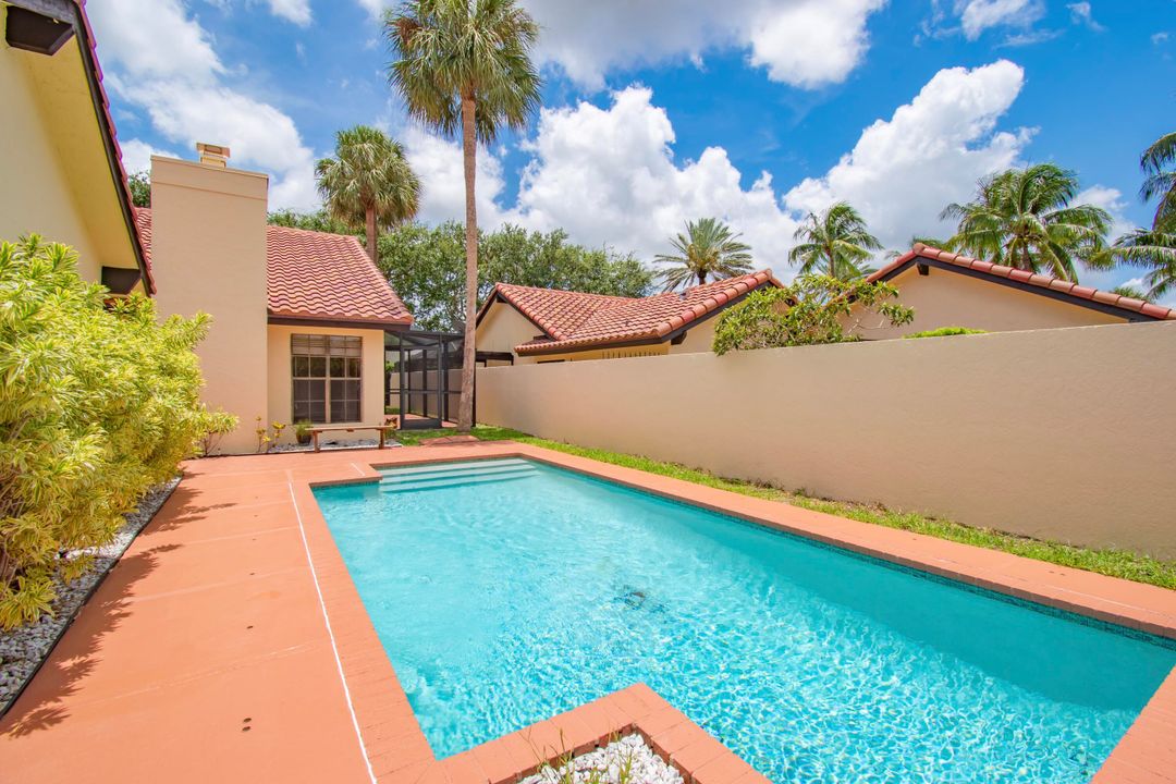 For Rent: $4,500 (3 beds, 2 baths, 1616 Square Feet)