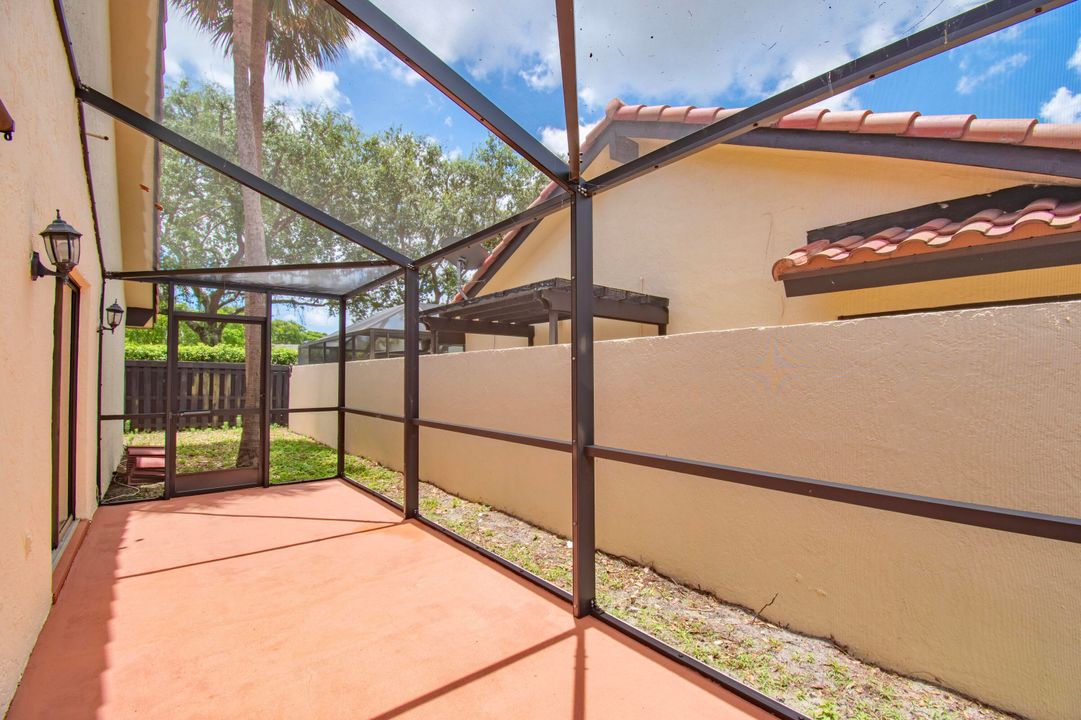 For Rent: $4,500 (3 beds, 2 baths, 1616 Square Feet)