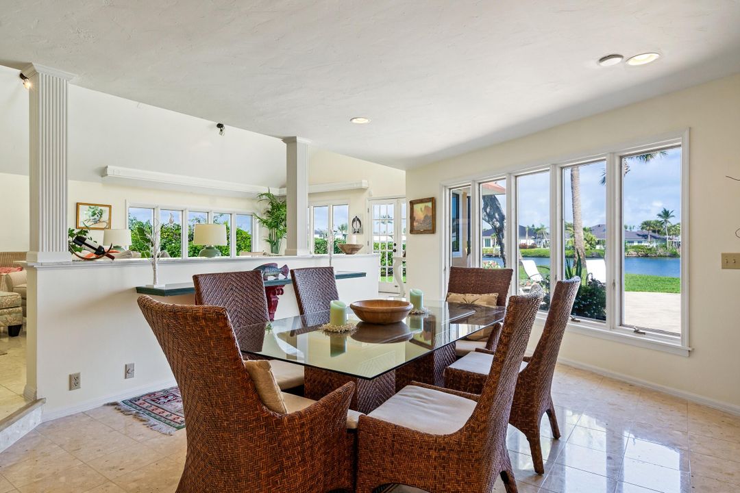 For Sale: $2,295,000 (3 beds, 3 baths, 3088 Square Feet)