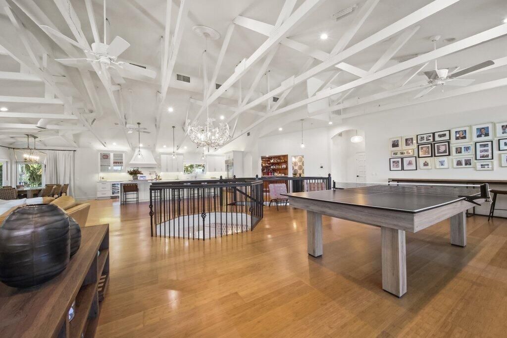 For Sale: $3,750,000 (4 beds, 3 baths, 4552 Square Feet)