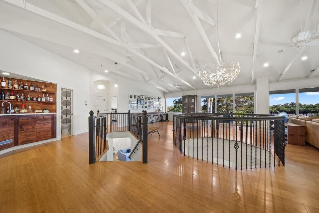 For Sale: $3,750,000 (4 beds, 3 baths, 4552 Square Feet)