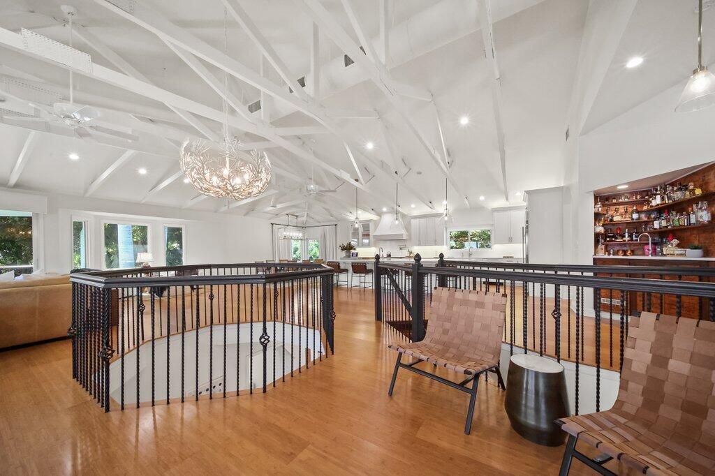 For Sale: $3,750,000 (4 beds, 3 baths, 4552 Square Feet)