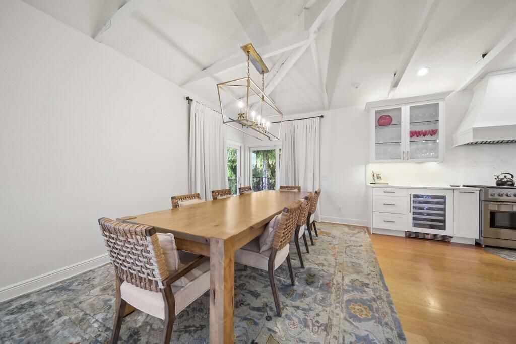 For Sale: $3,750,000 (4 beds, 3 baths, 4552 Square Feet)