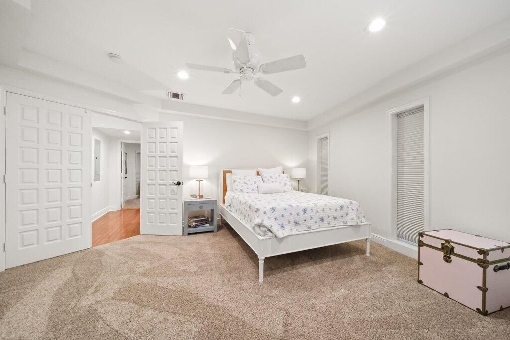 For Sale: $3,750,000 (4 beds, 3 baths, 4552 Square Feet)