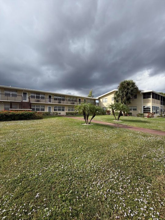 В аренду: $1,300 (1 спален, 1 ванн, 684 Квадратных фут)