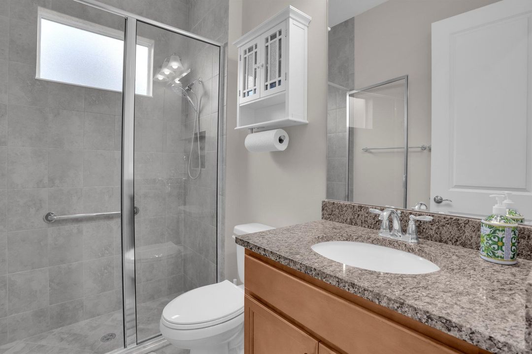 For Sale: $1,100,000 (6 beds, 4 baths, 4110 Square Feet)