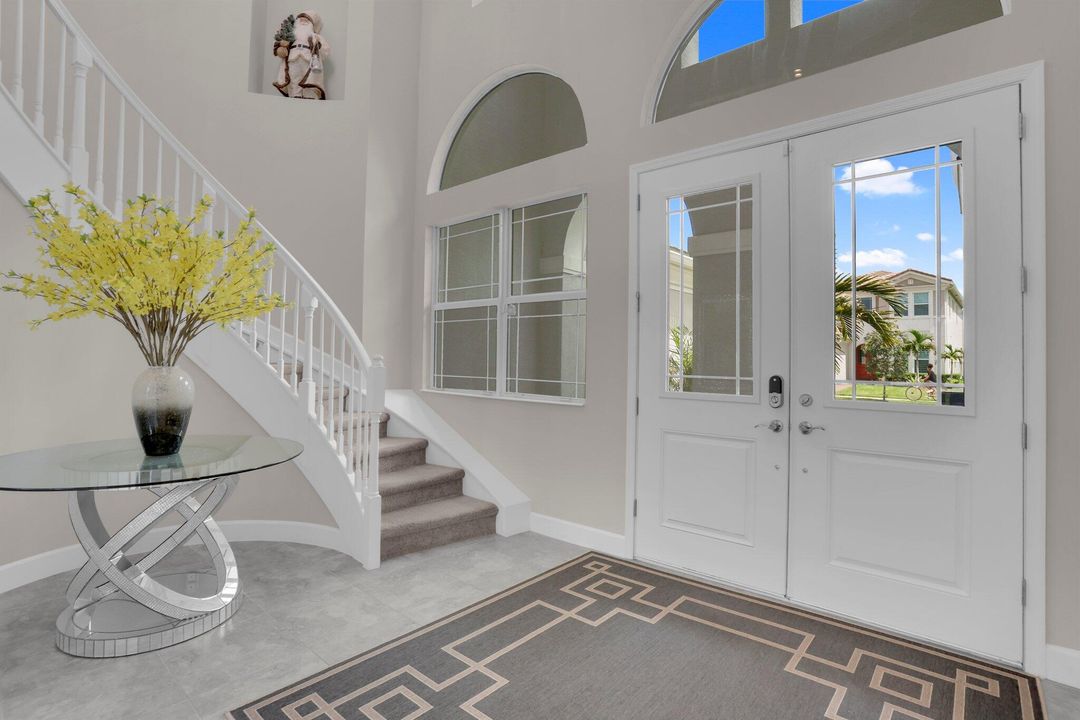 For Sale: $1,100,000 (6 beds, 4 baths, 4110 Square Feet)