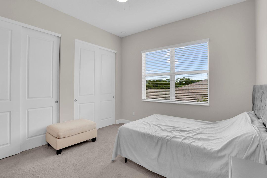 For Sale: $1,100,000 (6 beds, 4 baths, 4110 Square Feet)