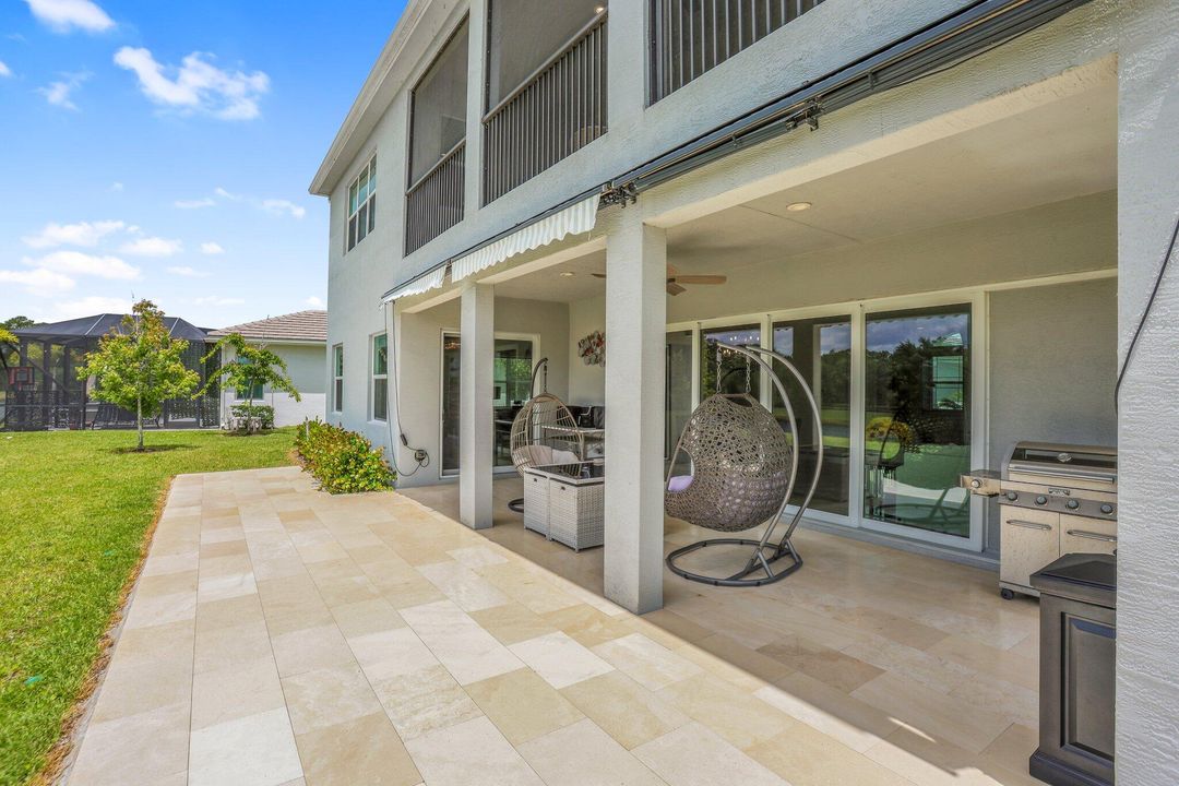 For Sale: $1,100,000 (6 beds, 4 baths, 4110 Square Feet)