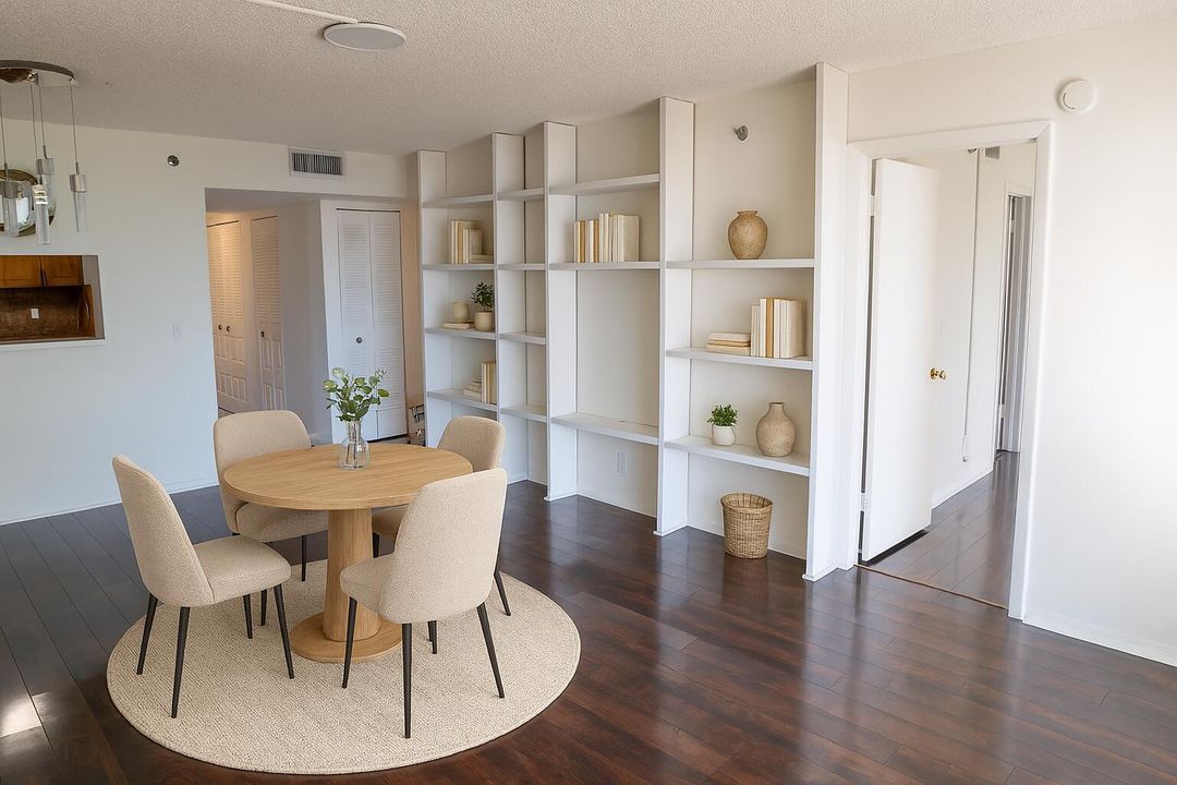 For Sale: $110,000 (2 beds, 2 baths, 1020 Square Feet)