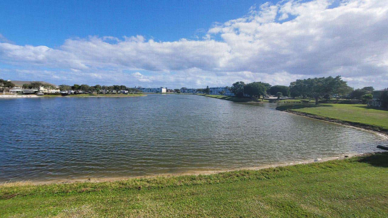 На продажу: $164,900 (2 спален, 2 ванн, 874 Квадратных фут)