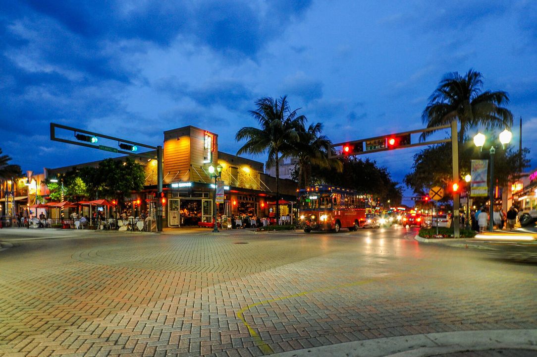 For Sale: $480,000 (3 beds, 2 baths, 1911 Square Feet)