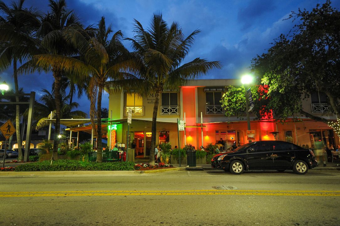 For Sale: $480,000 (3 beds, 2 baths, 1911 Square Feet)