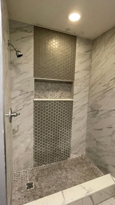 For Sale: $349,900 (3 beds, 2 baths, 1582 Square Feet)