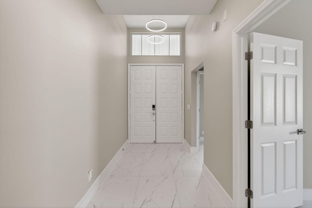 En Venta: $649,000 (3 camas, 2 baños, 1789 Pies cuadrados)