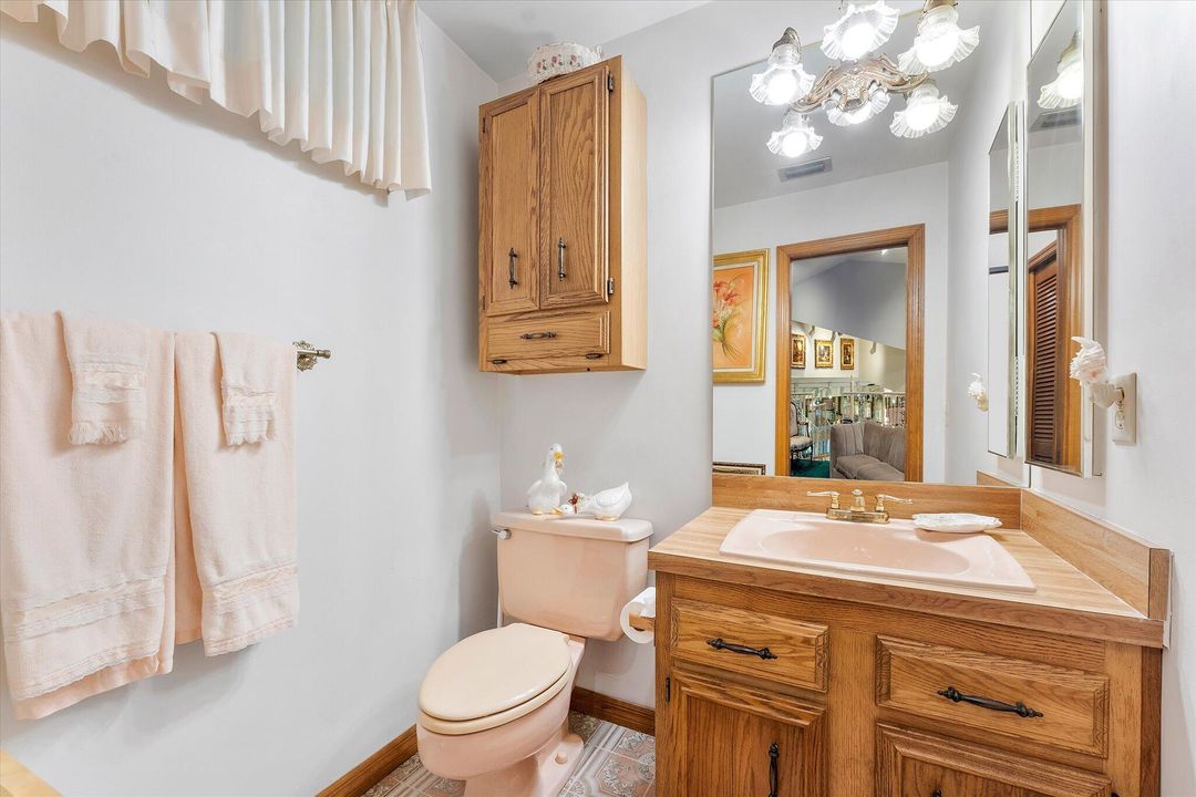 For Sale: $1,999,000 (5 beds, 4 baths, 4143 Square Feet)