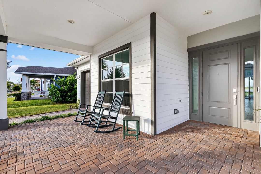 For Sale: $1,085,900 (4 beds, 3 baths, 3001 Square Feet)