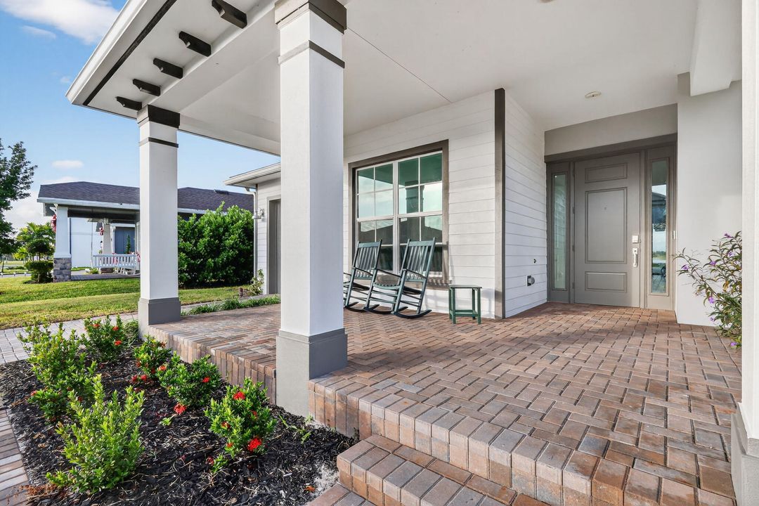 For Sale: $1,085,900 (4 beds, 3 baths, 3001 Square Feet)