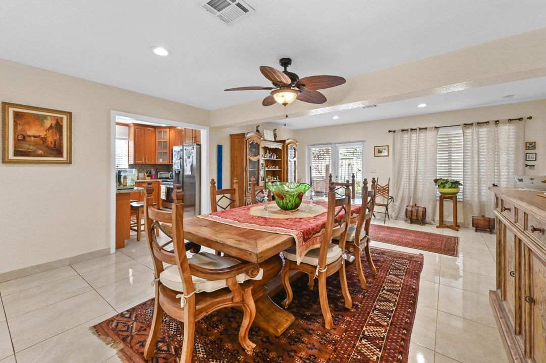 For Sale: $749,000 (3 beds, 3 baths, 1630 Square Feet)