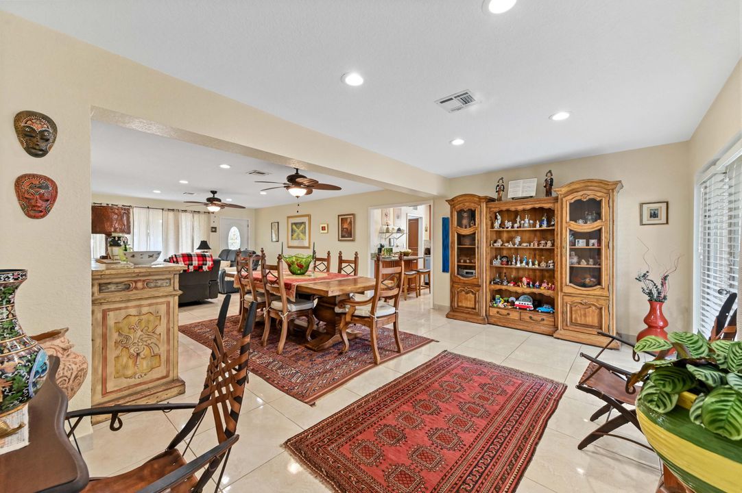 For Sale: $749,000 (3 beds, 3 baths, 1630 Square Feet)