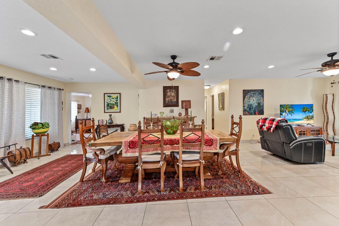 For Sale: $749,000 (3 beds, 3 baths, 1630 Square Feet)