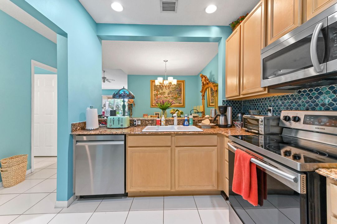 En Venta: $395,000 (3 camas, 2 baños, 1422 Pies cuadrados)