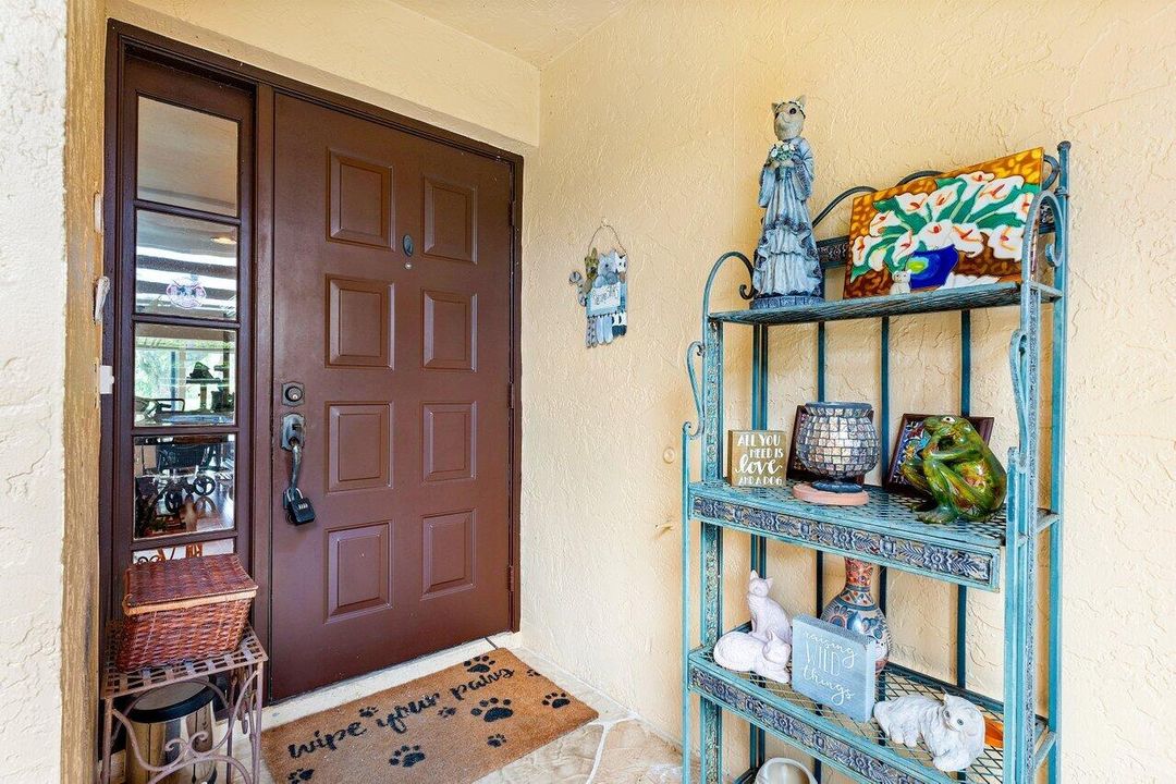 For Sale: $275,000 (2 beds, 2 baths, 1626 Square Feet)