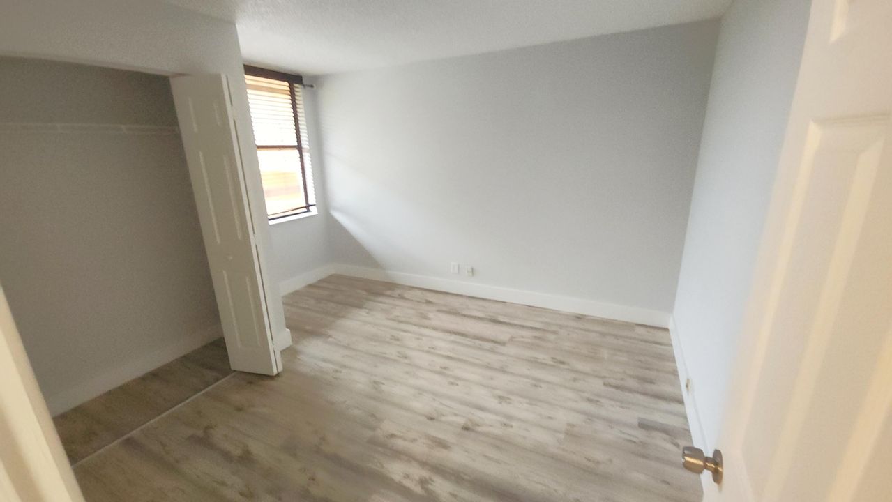 For Rent: $2,495 (2 beds, 2 baths, 1175 Square Feet)