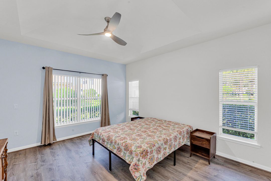 For Rent: $2,100 (2 beds, 2 baths, 1335 Square Feet)