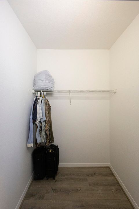 For Rent: $2,100 (2 beds, 2 baths, 1335 Square Feet)