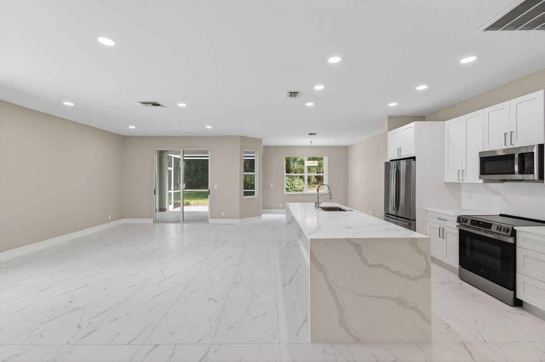 En Venta: $649,000 (3 camas, 2 baños, 1789 Pies cuadrados)