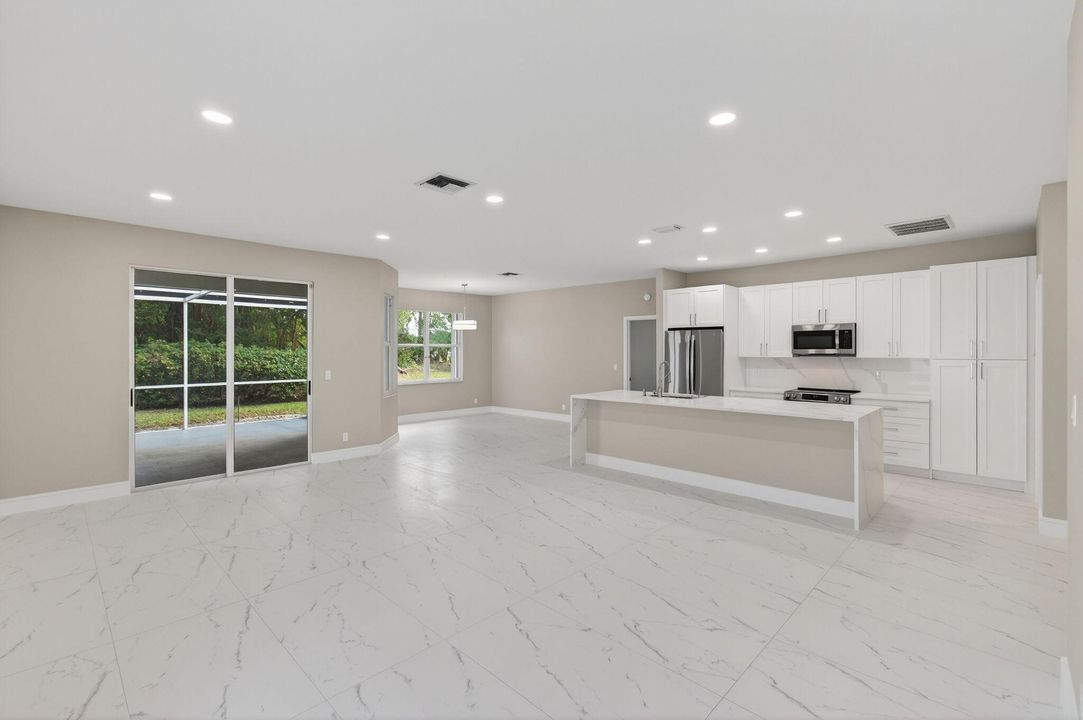 En Venta: $649,000 (3 camas, 2 baños, 1789 Pies cuadrados)