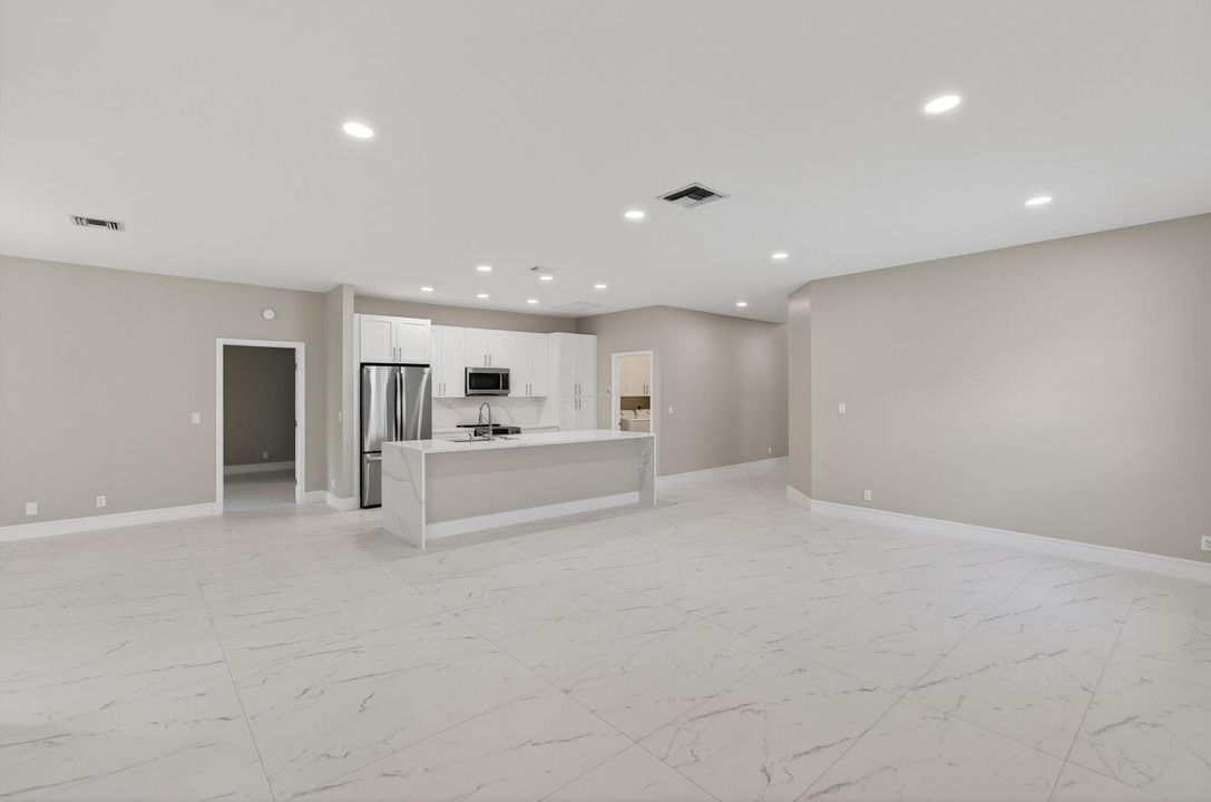 En Venta: $649,000 (3 camas, 2 baños, 1789 Pies cuadrados)