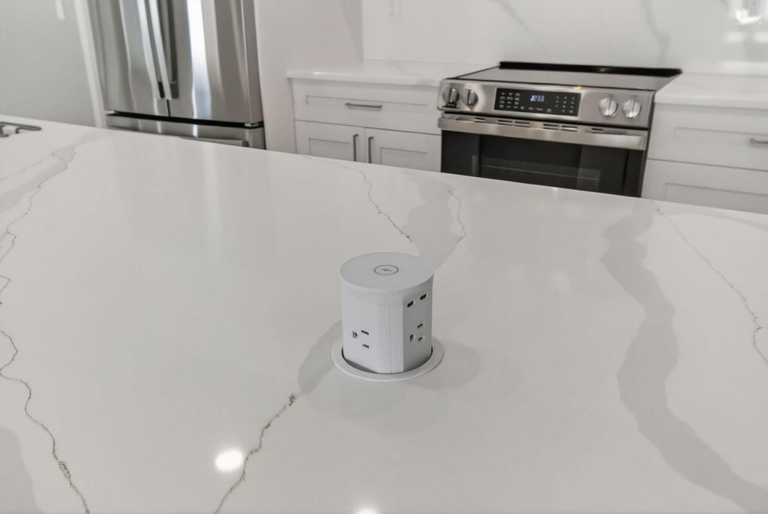 En Venta: $649,000 (3 camas, 2 baños, 1789 Pies cuadrados)