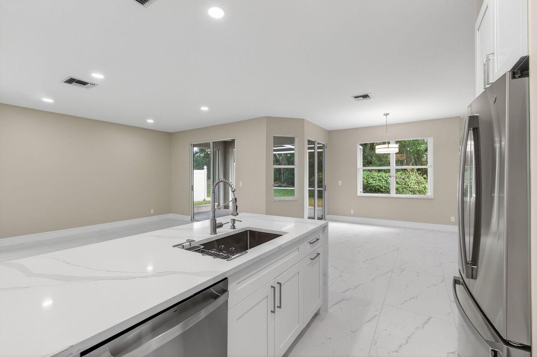 En Venta: $649,000 (3 camas, 2 baños, 1789 Pies cuadrados)