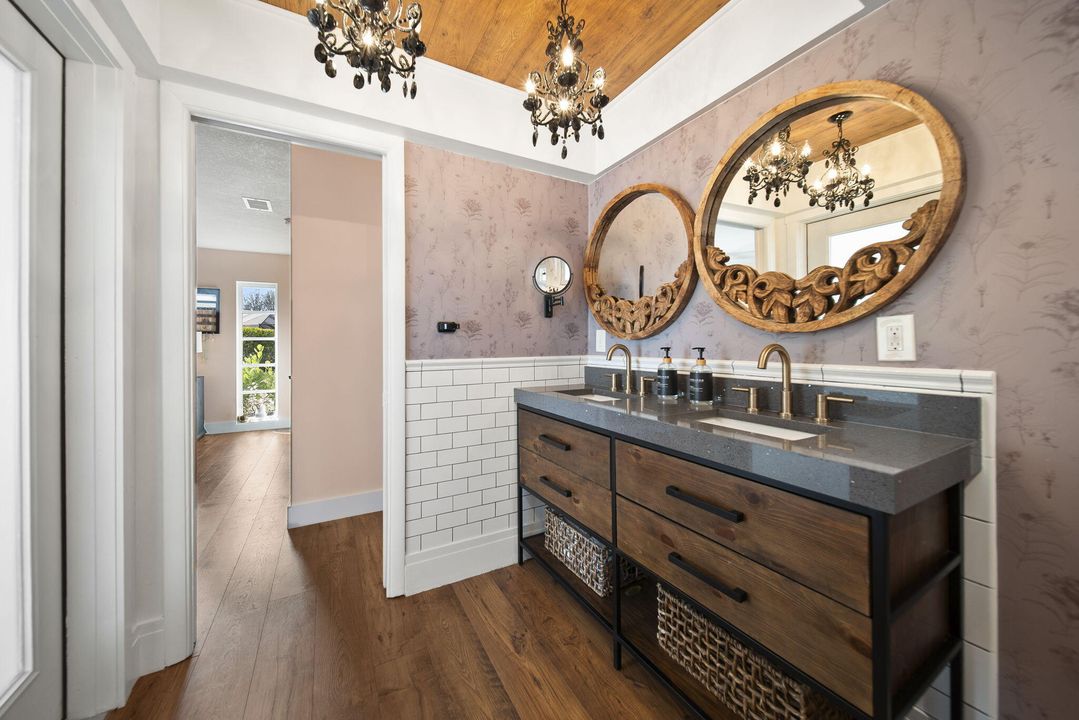 For Sale: $789,900 (4 beds, 3 baths, 2512 Square Feet)