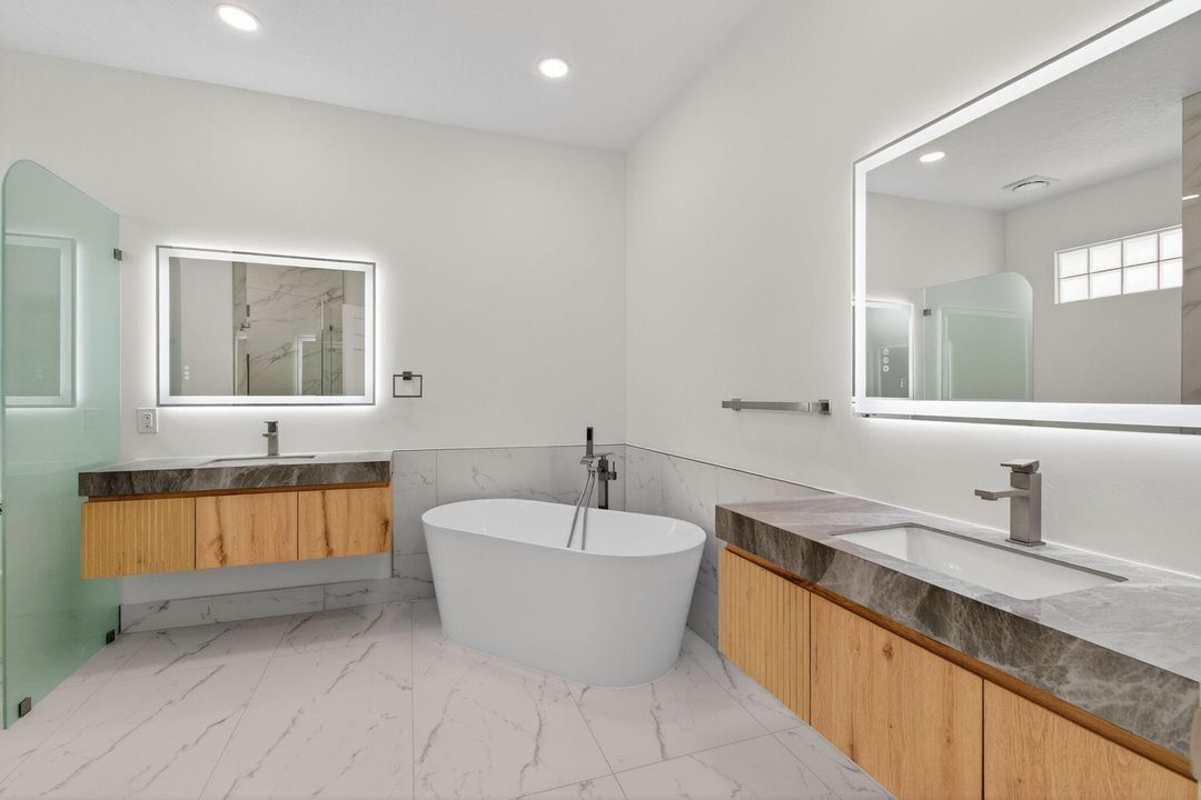 En Venta: $649,000 (3 camas, 2 baños, 1789 Pies cuadrados)