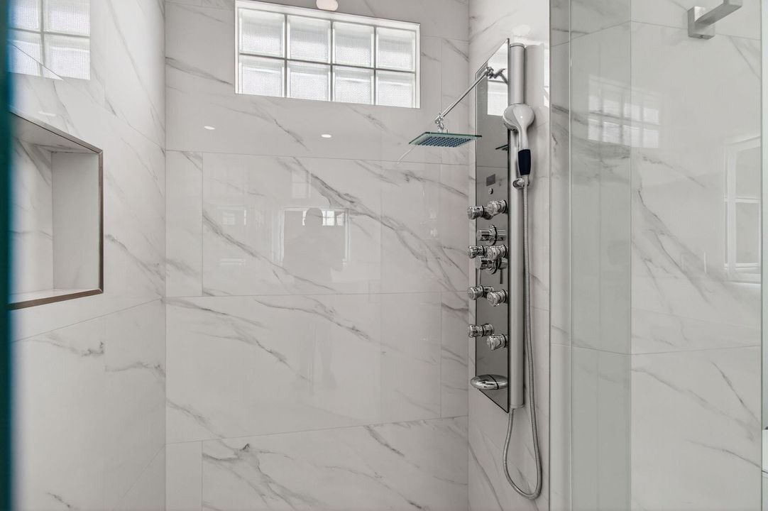 En Venta: $649,000 (3 camas, 2 baños, 1789 Pies cuadrados)