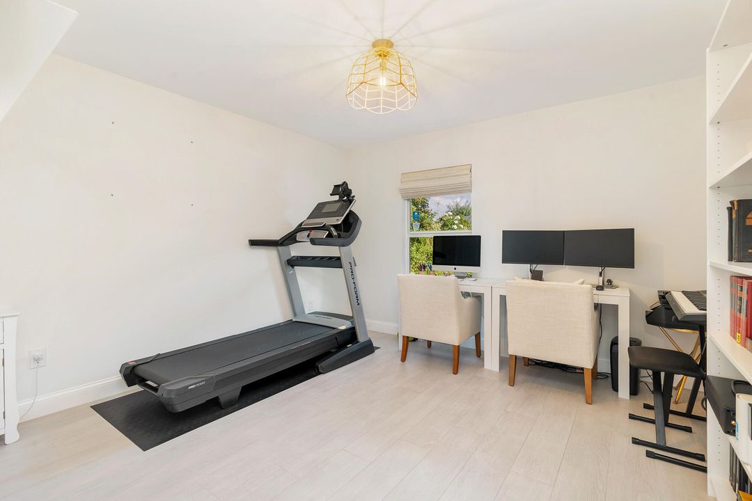 For Sale: $735,000 (3 beds, 2 baths, 1538 Square Feet)