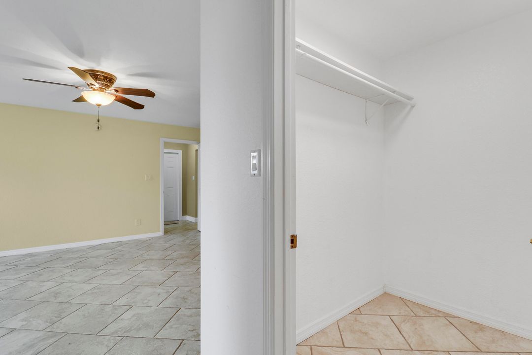 For Sale: $375,000 (3 beds, 2 baths, 1672 Square Feet)