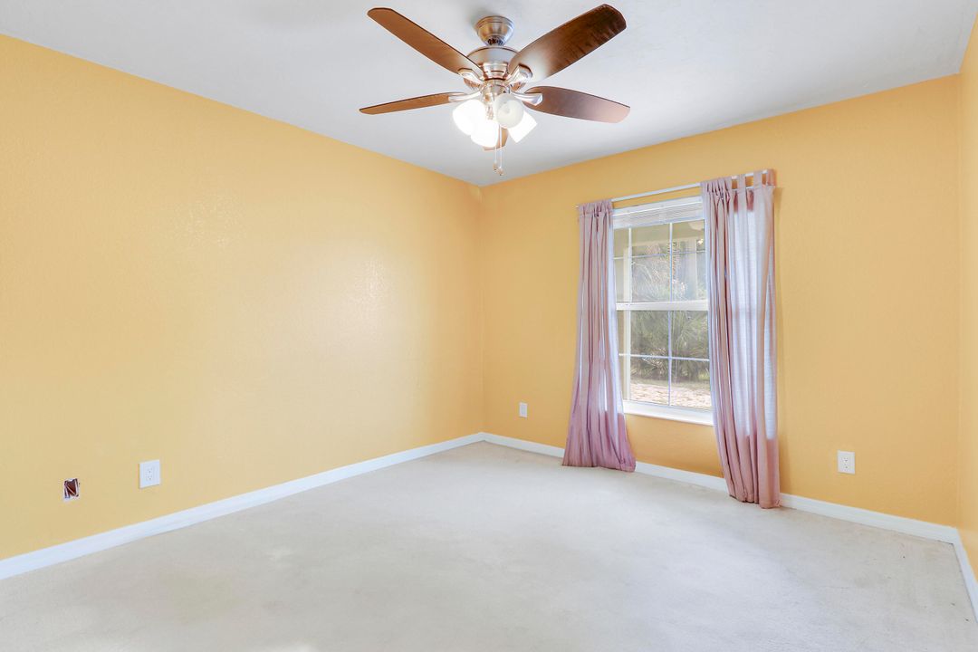 For Sale: $375,000 (3 beds, 2 baths, 1672 Square Feet)