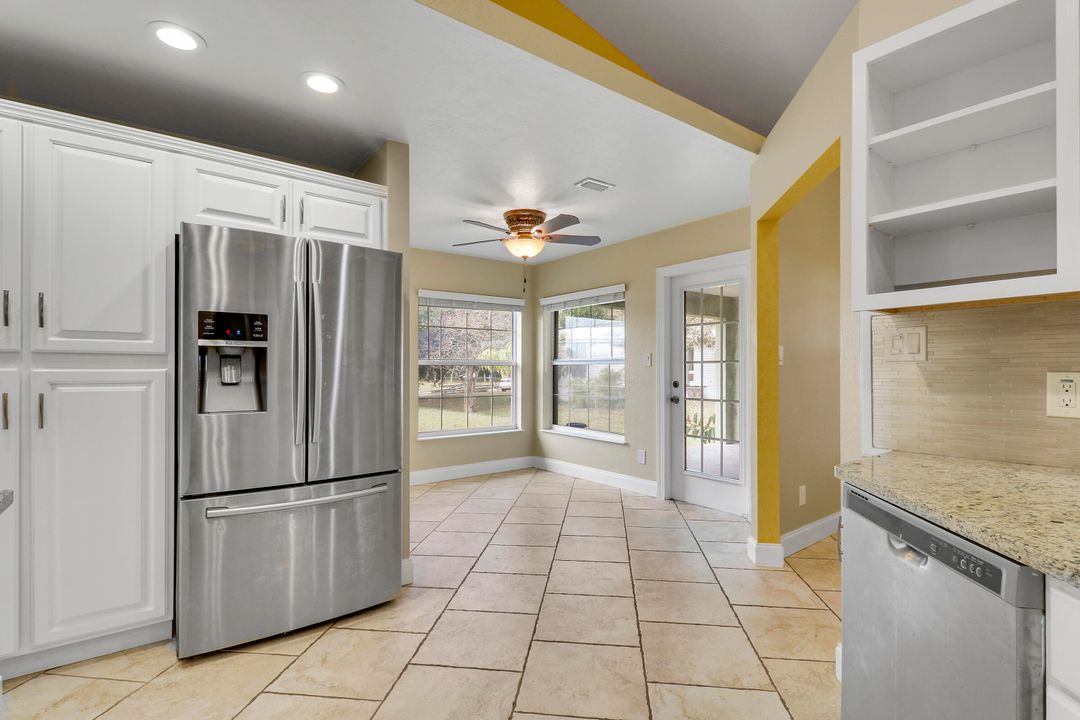 For Sale: $375,000 (3 beds, 2 baths, 1672 Square Feet)