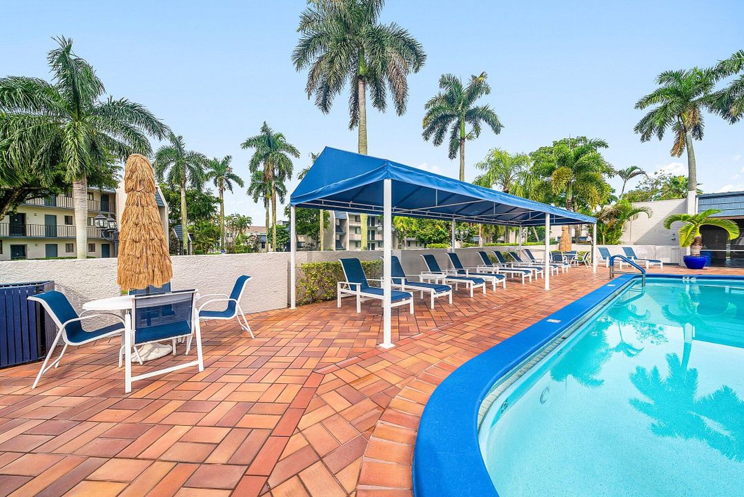 出租: $2,200 (2 贝兹, 2 浴室, 1005 平方英尺)