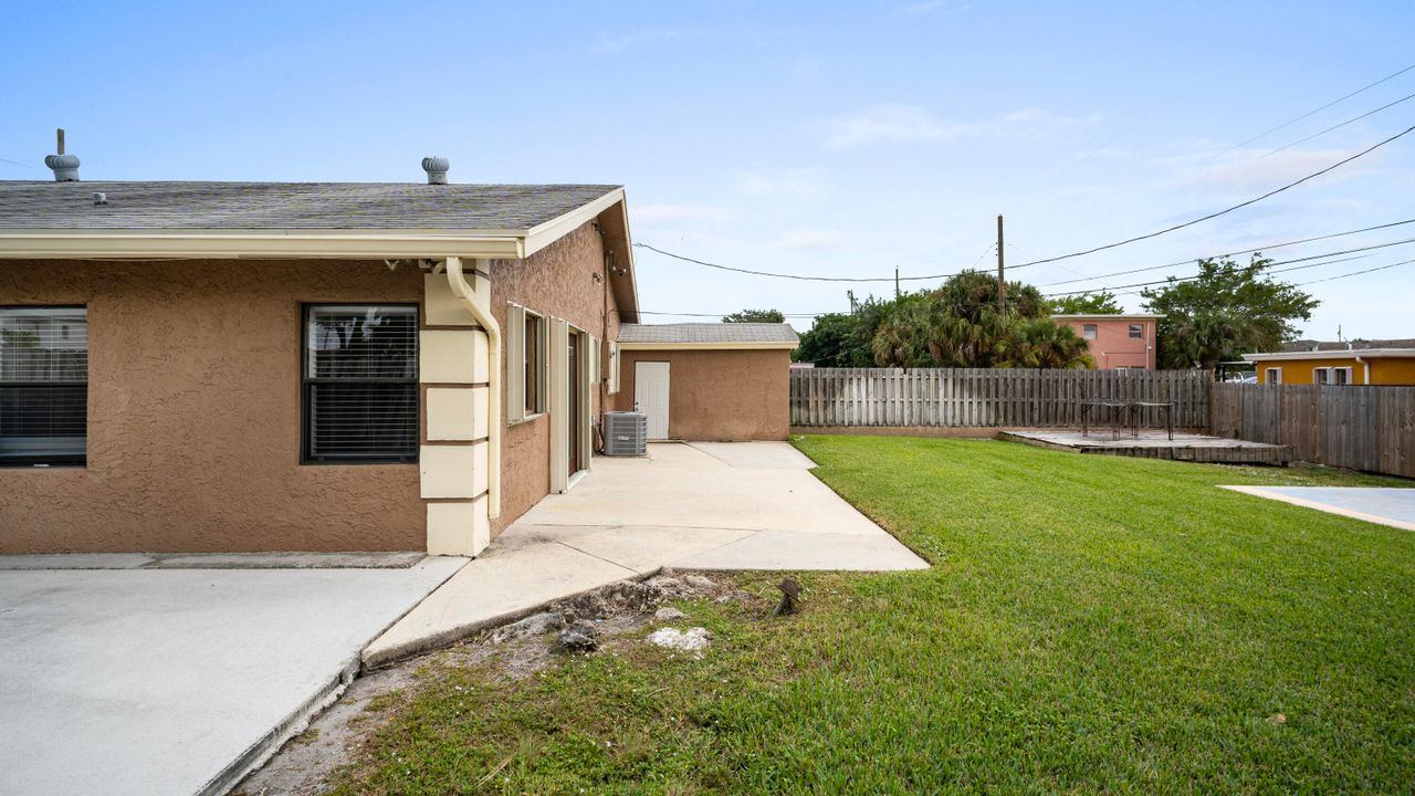 En Venta: $375,000 (3 camas, 2 baños, 1532 Pies cuadrados)