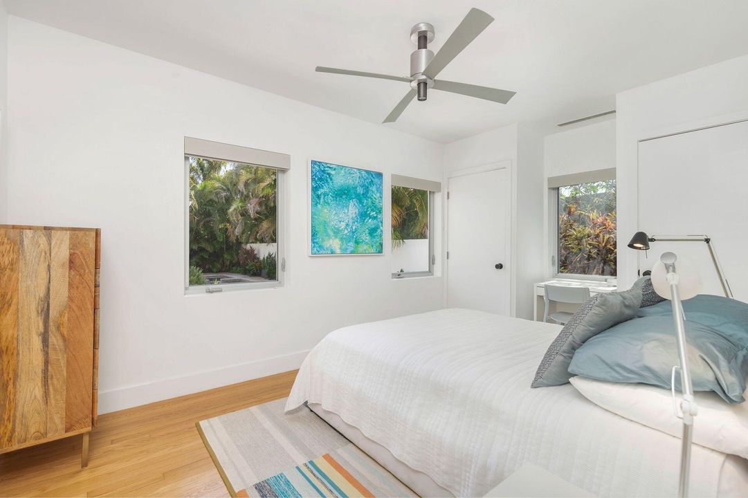 For Sale: $1,995,000 (2 beds, 2 baths, 1347 Square Feet)